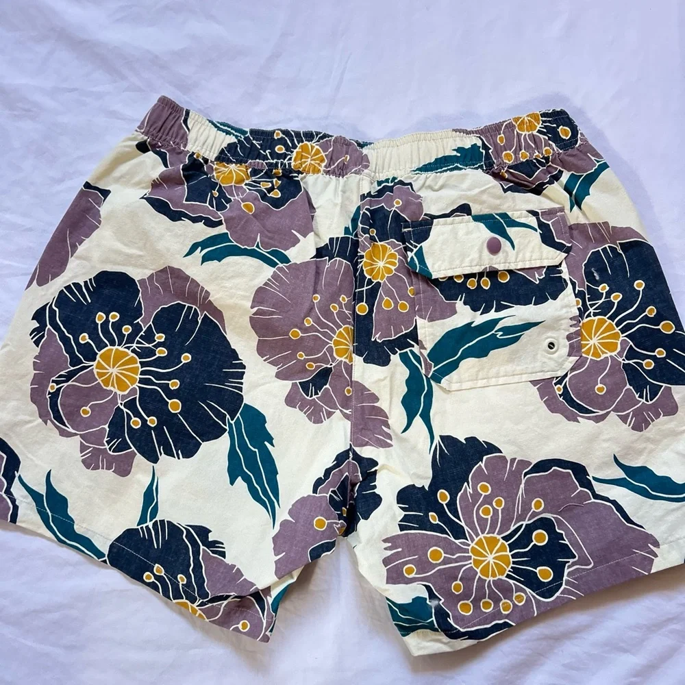 Floral Print Drawstring Shorts - Picture 7 of 7